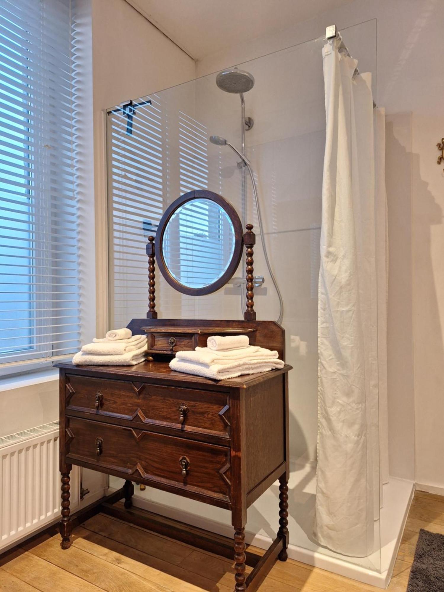 De Lelie Apartment *
